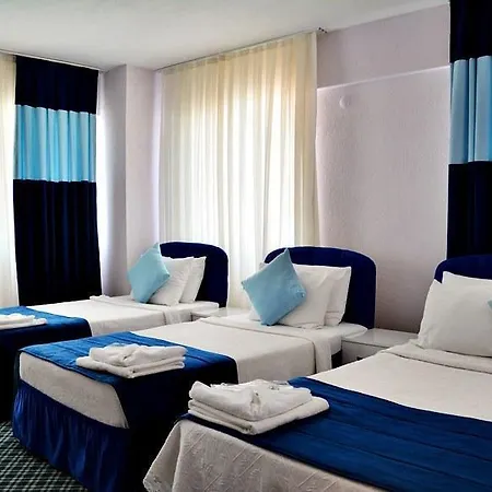 Mavi Deniz 古穆杜尔