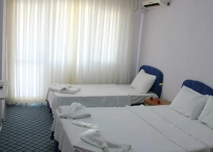 Mavi Deniz Oda ve Kahvaltı 3*