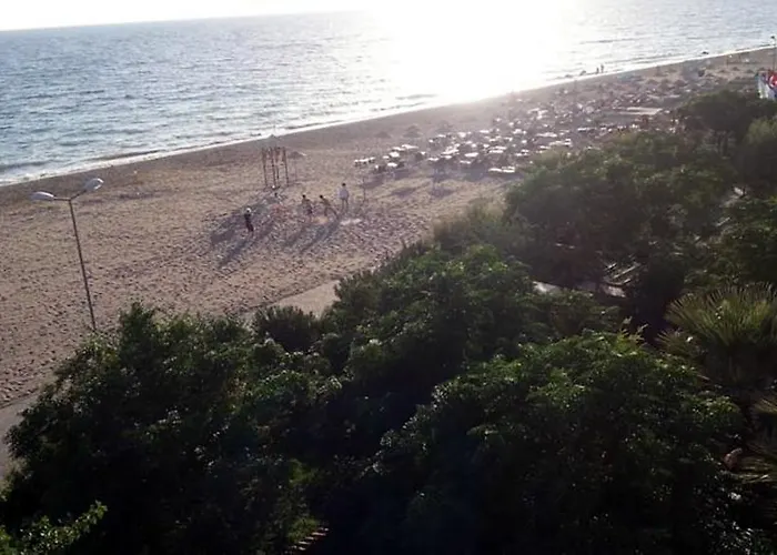 Oda ve Kahvaltı Mavi Deniz 3*