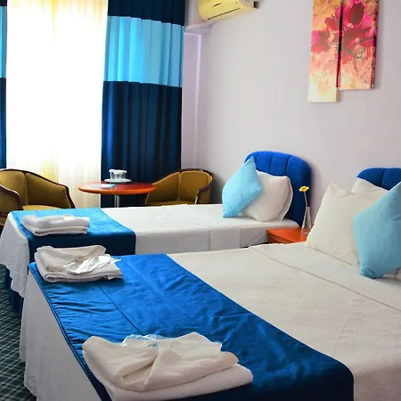 فندق مبيت وإفطار Mavi Deniz