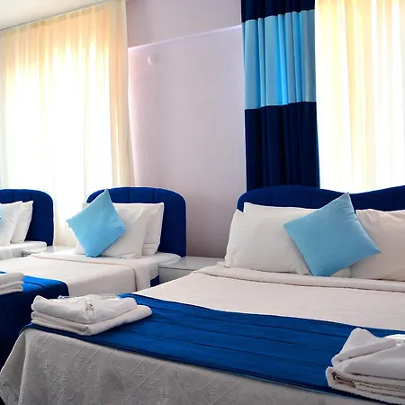 فندق مبيت وإفطار Mavi Deniz