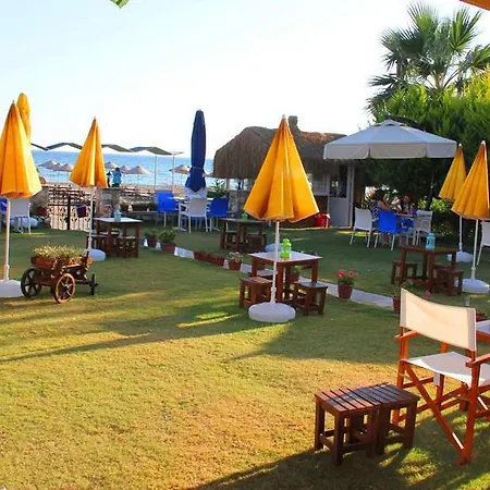 فندق مبيت وإفطار Mavi Deniz